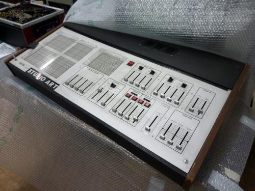 A Spectre video synthesizer from the AktiveArchive / HKB reference collection. Photo : PACKED vzw.